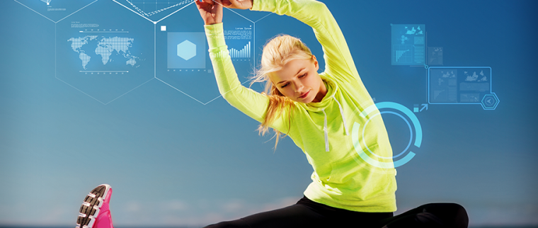 femme utilise application pour faire du sport